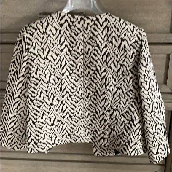 Suit Set - Picture 2 of 5